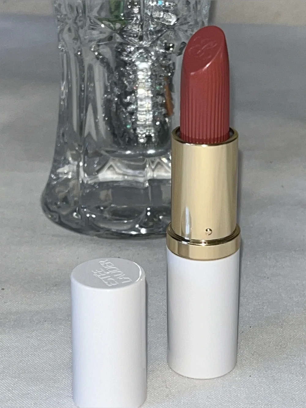 Estee Lauder Pure Color 440 Irresistible Lipstick Cream Finish & Bag Bundle Set